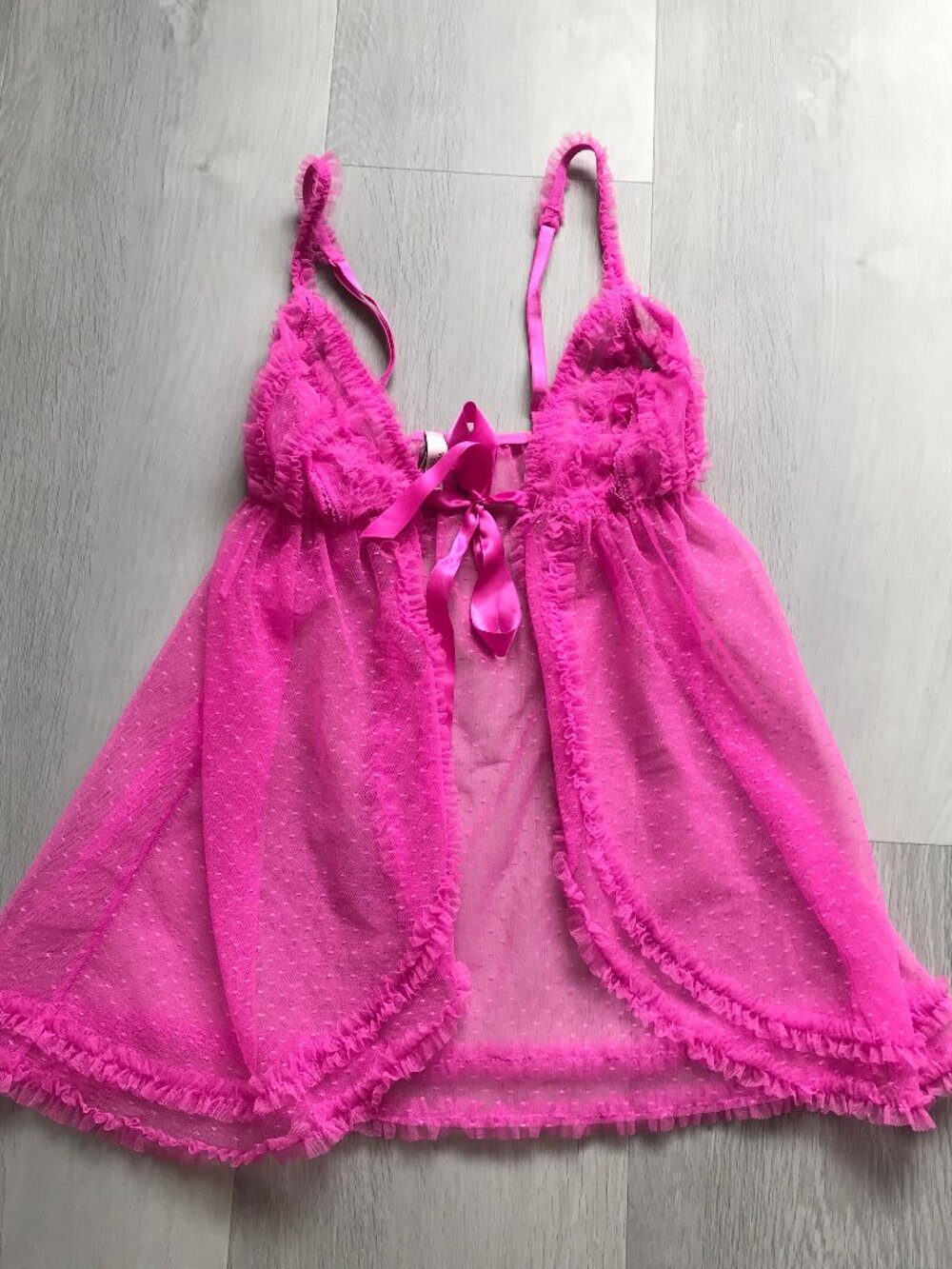 VICTORIAS SECRET MESH SHEER BABYDOLL CHEMISE WOMENS